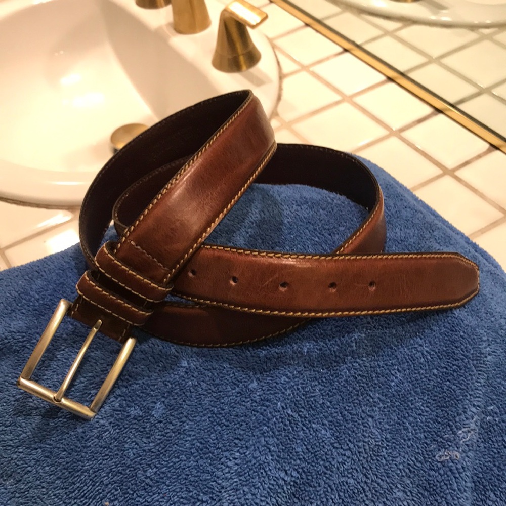 Allen Edmonds 44/W used leather belt